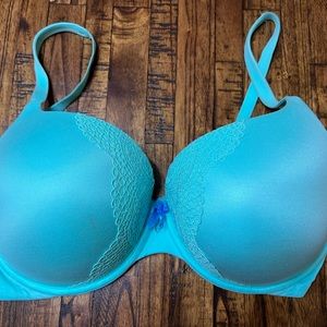 Body by Victoria’s Secret 36DDD Push-up Bra in turquoise